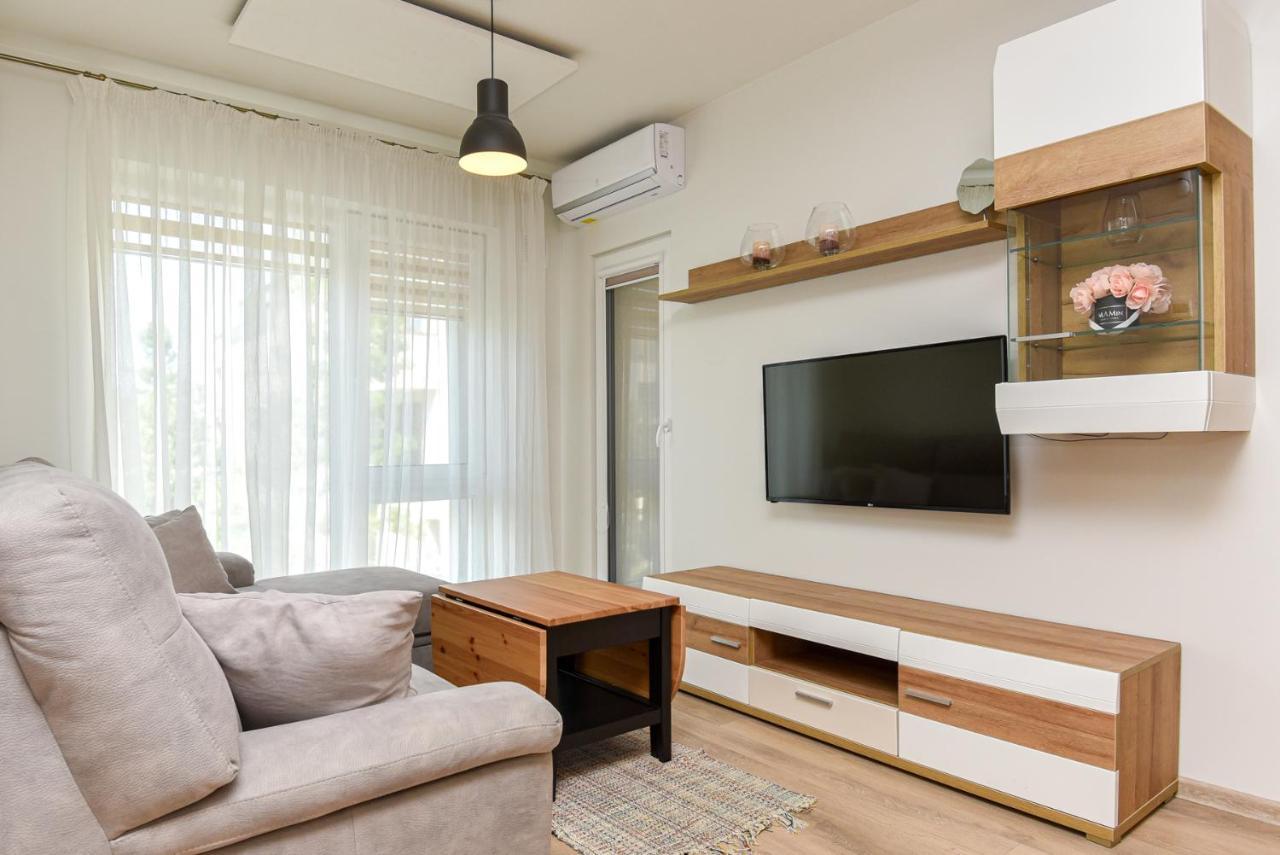Dianos Apartamentai Паланга Экстерьер фото